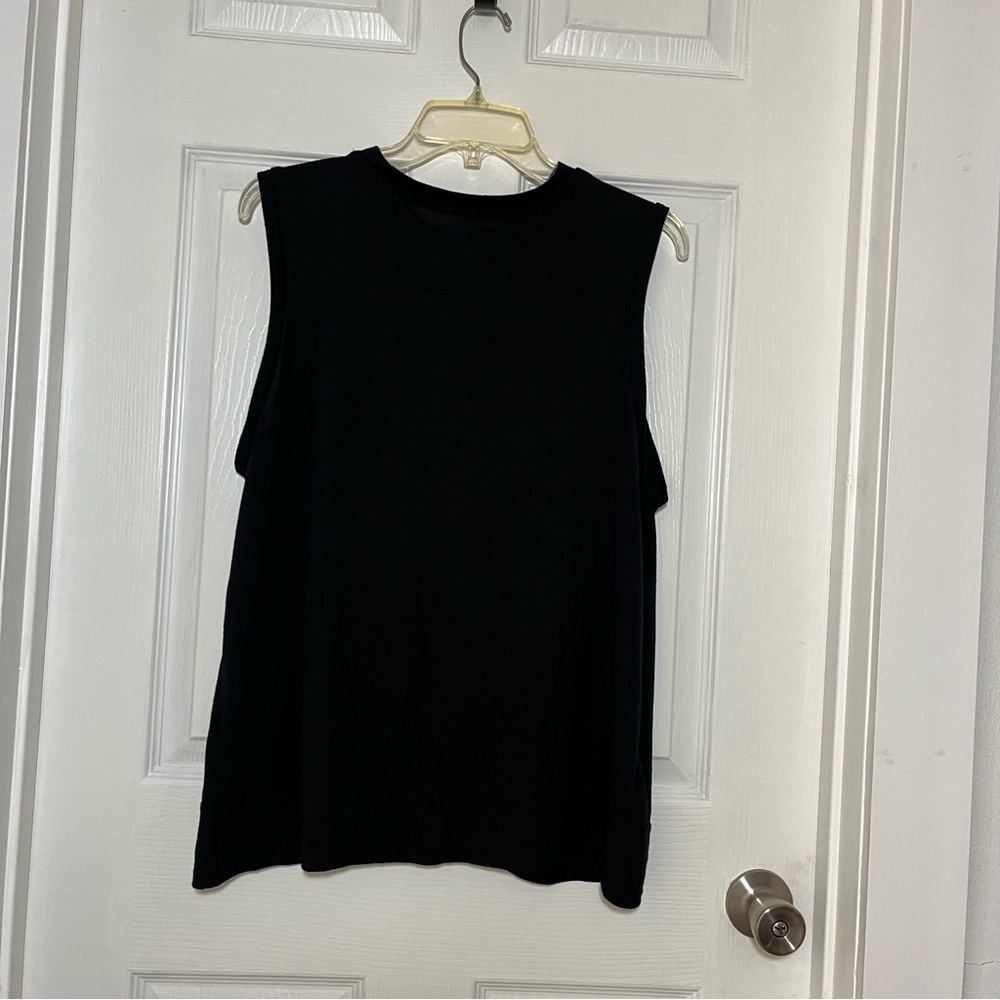 Pro Player Sleeveless Black Tee with Twist - Picture 2 of 5
